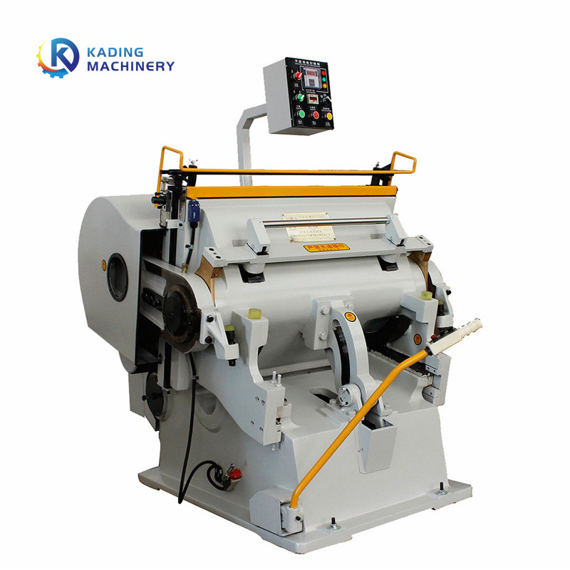 Heavy Duty Die Cutting Creasing Machine 20 Sheets/Min For Cutting Corrugated Carton Board